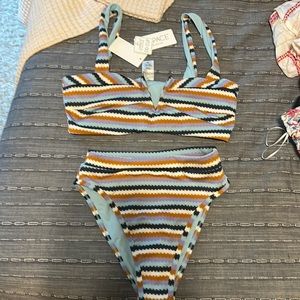 Nwt l space two piece top DD and bottoms small